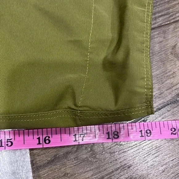 [L] MaxMara Green Rain Coat Jacket  with Belt - Picture 8 of 8